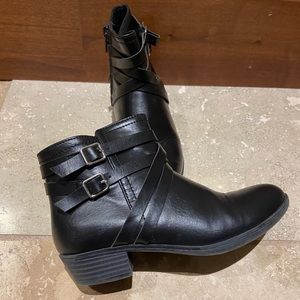 Youth black dress boots